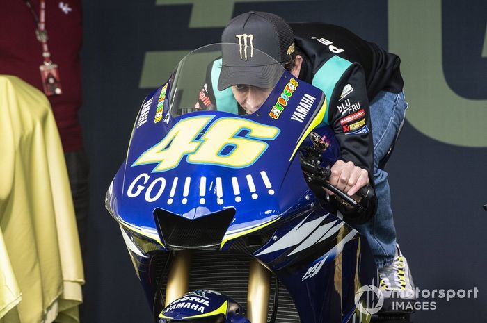 Valentino Rossi, Petronas Yamaha SRT, 9 time world Champion bikes