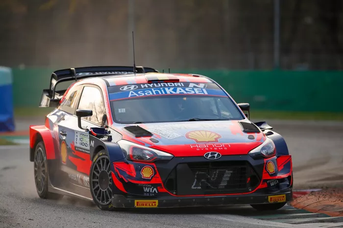 Thierry Neuville, Martijn Wydaeghe, Hyundai Motorsport Hyundai i20 Coupe WRC