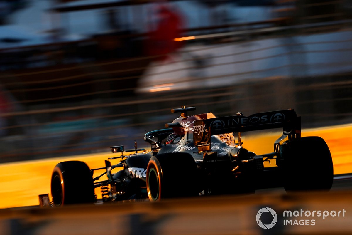 Lewis Hamilton, Mercedes W12