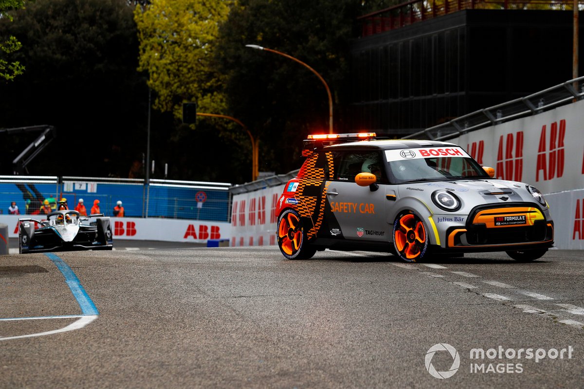 El Safety Car, y Stoffel Vandoorne, Mercedes Benz EQ, EQ Silver Arrow 02