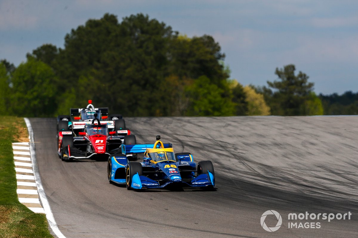 Jimmie Johnson, Chip Ganassi Racing Honda, Rinus VeeKay, Ed Carpenter Racing Chevrolet