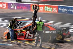 Race winner Martin Truex Jr., Joe Gibbs Racing, Toyota Camry