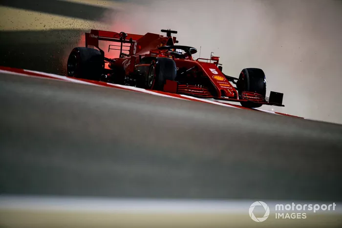 Sebastian Vettel, Ferrari SF1000 se va a la grava