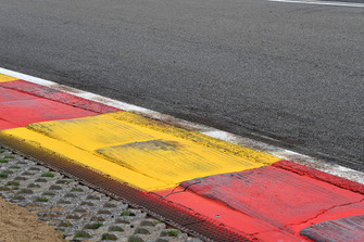 Kerb detail