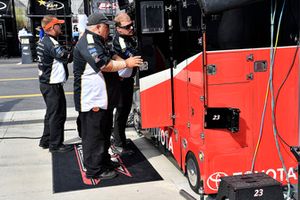 Blake Jones, BK Racing, Toyota Camry Tennessee XXX Moonshine crew