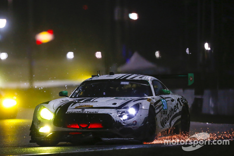 №50 Riley Motorsports Mercedes AMG GT3: Гуннар Джиннетт, Купер МакНил, Шейн ван Гисберген, Томас Яге