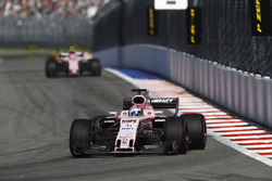 Sergio Perez, Sahara Force India F1 VJM10, Esteban Ocon, Sahara Force India F1 VJM10