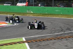 Jehan Daruvala, Carlin, Dallara F317 Volkswagen, Lando Norris, Carlin Dallara F317 Volkswagen