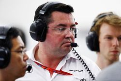 Eric Boullier, director de carrera McLaren, Oliver Turvey