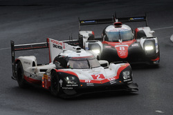 #2 Porsche Team Porsche 919 Hybrid: Timo Bernhard, Earl Bamber, Brendon Hartley