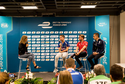 Conferenza stampa: Robin Frijns, Amlin Andretti Formula E Team, Nick Heidfeld, Mahindra Racing, Sé