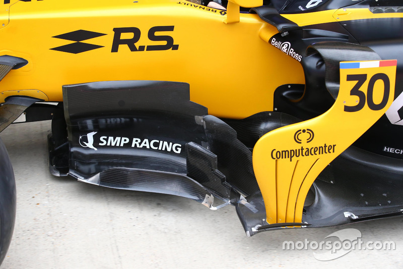 Une dérive de la Renault Sport F1 Team RS17