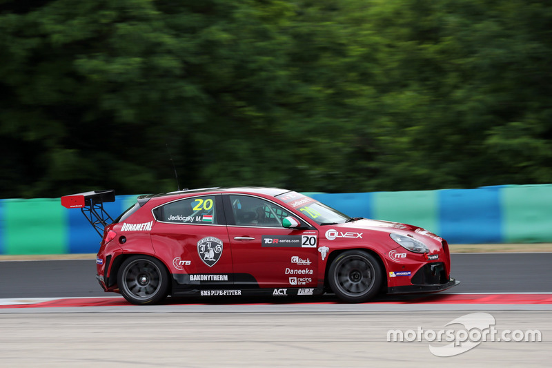 Márk Jedlóczky, Unicorse Team, Alfa Romeo Giulietta TCR