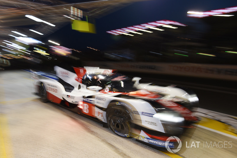 #8 Toyota Gazoo Racing Toyota TS050 Hybrid: Anthony Davidson, Sébastien Buemi, Kazuki Nakajima