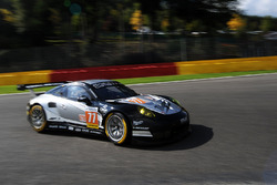 #77 PROTON Competition, Porsche 911 RSR: Christian Ried, Matteo Cairoli, Joel Camathias
