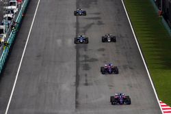 Carlos Sainz Jr., Scuderia Toro Rosso STR12, Pierre Gasly, Scuderia Toro Rosso STR12, Romain Grosjean, Haas F1 Team VF-17, Pascal Wehrlein, Sauber C36, Marcus Ericsson, Sauber C36