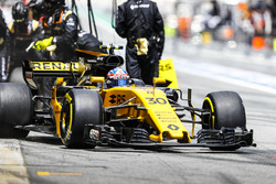 Jolyon Palmer, Renault Sport F1 Team RS17, leaves his pit box after a stop