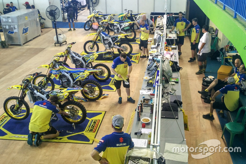 Team Suzuki World MXGP