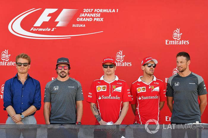 Nico Rosberg, Mercedes-Benz Ambassador, Fernando Alonso, McLaren, Kimi Raikkonen, Ferrari, Sebastian Vettel, Ferrari y Jenson Button, McLaren en el podio con el #FuerzaMex1co