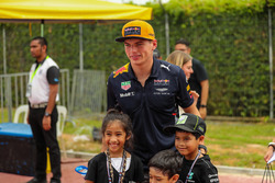 Max Verstappen, Red Bull Racing posa per una foto