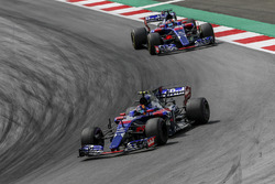 Карлос Сайнс-мл. и Даниил Квят, Scuderia Toro Rosso STR12