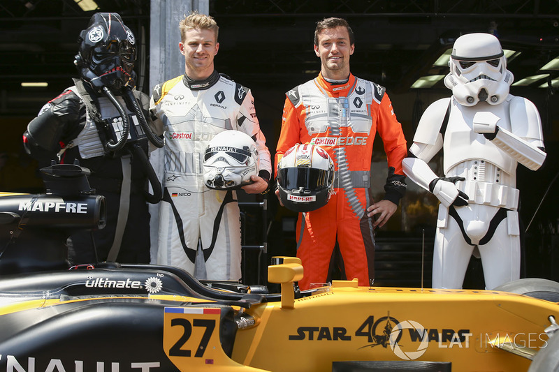  Nico Hulkenberg, Renault Sport F1 Team, Jolyon Palmer, Renault Sport F1 Team, avec des personnages de Star Wars