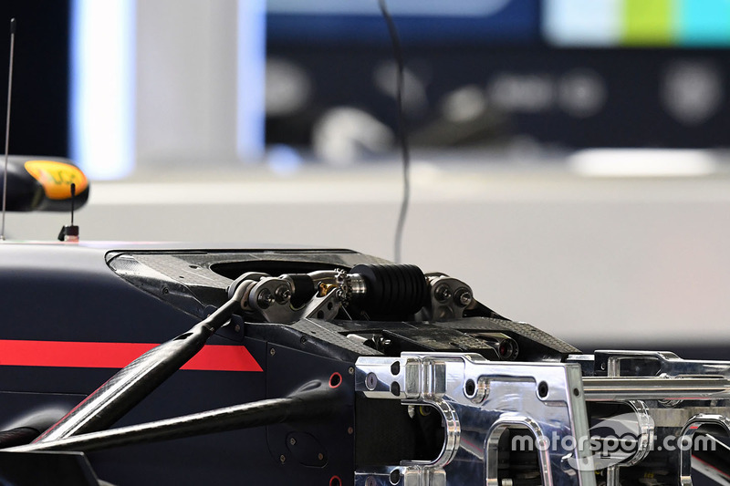 Red Bull Racing RB13 front detail