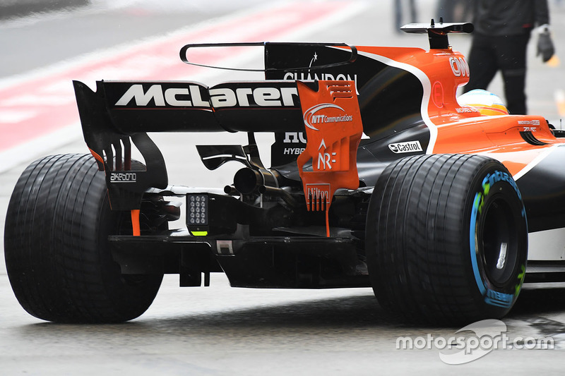 McLaren MCL32 rear wing detail