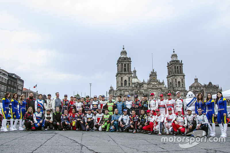 Foto de grupo de pilotos