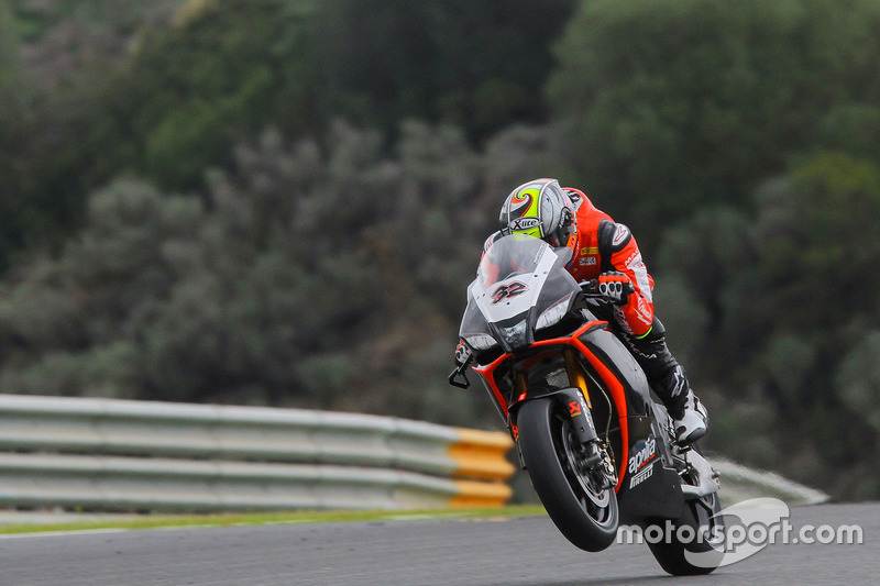 Lorenzo Savadori, Milwaukee Aprilia World Superbike Team