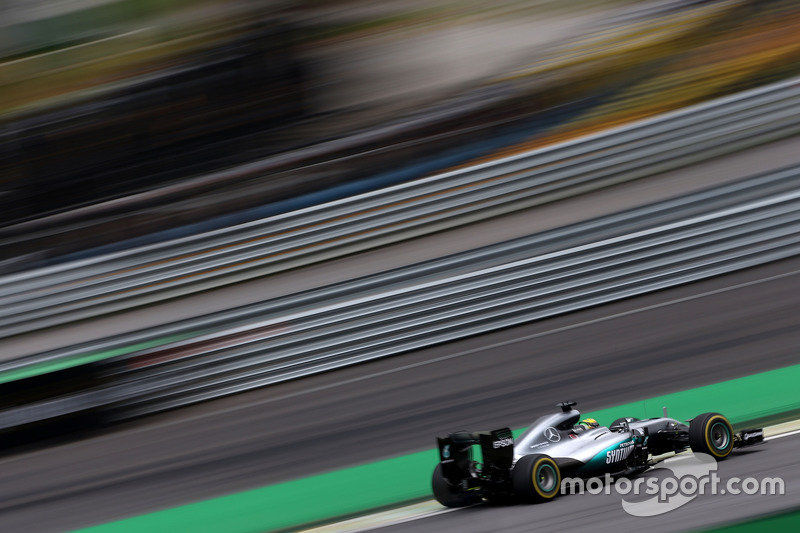 Lewis Hamilton, Mercedes AMG F1 W07 Hybrid