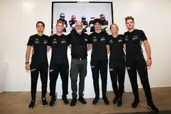 I piloti dello Scholarship Programme Porsche Italia: Alessio Rovera, Gianmarco Quaresmini, Francesca LInossi, Daniele Cazzaniga, Riccardo Pera