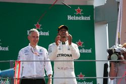 Podium: Sieger Lewis Hamilton, Mercedes AMG F1