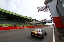 Winnaars #17 Team WRT Audi R8 LMS: Stuart Leonard, Robin Frijns