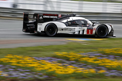 #1 Porsche Team Porsche 919 Hybrid: Timo Bernhard, Mark Webber, Brendon Hartley