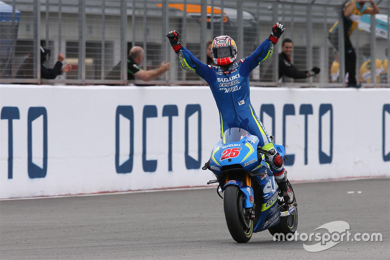 Race winner Maverick Viñales, Team Suzuki MotoGP