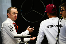 (L to R): Paddy Lowe, Mercedes AMG F1 Executive Director, with Lewis Hamilton, Mercedes AMG F1