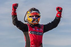 Winner Tim Slade, Brad Jones Racing Holden