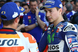 2e plaats Jorge Lorenzo, Yamaha Factory Racing met 3e plaats Marc Marquez, Repsol Honda Team in parc