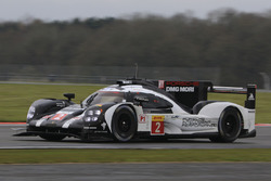 #2 Porsche Team Porsche 919 Hybrid: Romain Dumas, Neel Jani, Marc Lieb