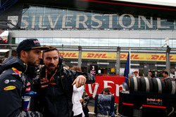 Daniel Ricciardo, Red Bull Racing RB12 at the grid