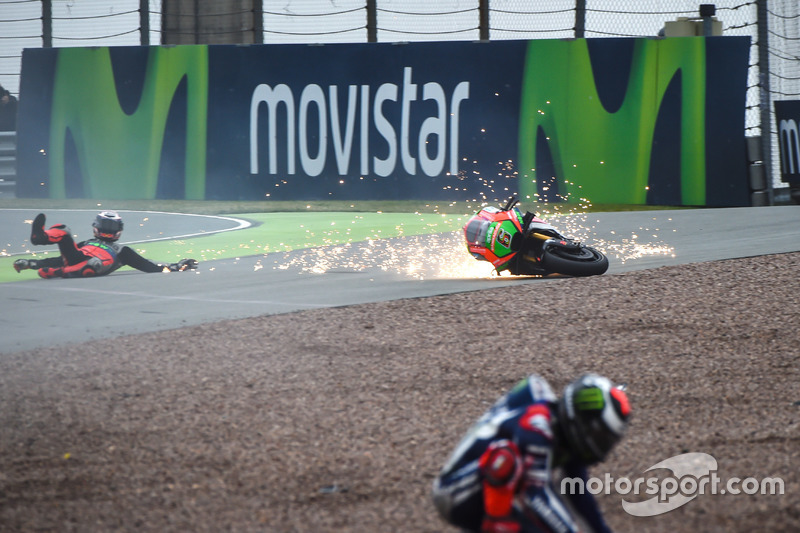 Stefan Bradl, Aprilia Racing Team Gresini y Jorge Lorenzo, Yamaha Factory Racing accidente