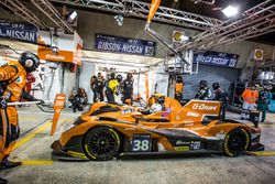 Pitstop voor #38 G-Drive Racing Gibson BR01 Nissan: Simon Dolan, Jake Dennis, Giedo Van der Garde