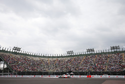 #6 Toyota Racing Toyota TS050 Hybrid: Stéphane Sarrazin, Mike Conway, Kamui Kobayashi
