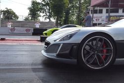 Porsche 918 Spyder vs Rimac Concept_One