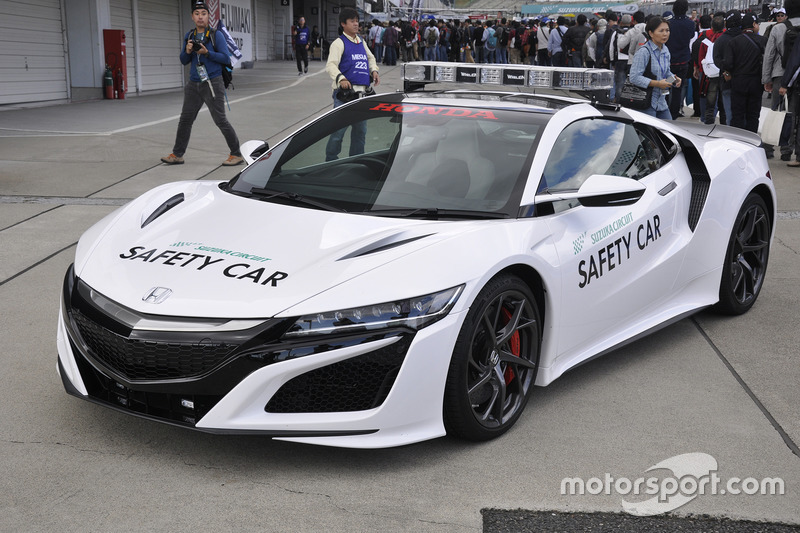新型NSXセーフティカー(New NSX SafetyCar)