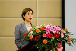 襄阳梦想方程式赛场有限公司副总经理赵艳芳发言