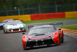 #888 Kessel Racing, Ferrari F458 Italia GT3: Marco Zanuttini, Liam Talbot, Vadim Glitin