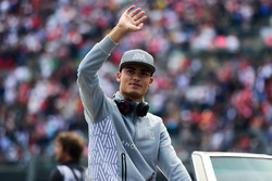 Pascal Wehrlein, Manor Racing lors de la parade des pilotes