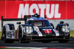 #1 Porsche Team Porsche 919 Hybrid: Timo Bernhard, Mark Webber, Brendon Hartley